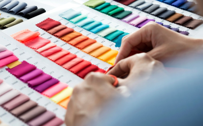 7 tendances mode incontournables pour le printemps-été 2025
| 12 mar 2025 | Paris
Une palette vibrante s’invite dans le dressing : imprimés tropicaux, néo-minimalisme sculptural et matières durables dominent la saison. Des plateformes XXL aux coupes fluides, ces sept tendances redéfinissent l’élégance contemporaine et la conscience stylistique.